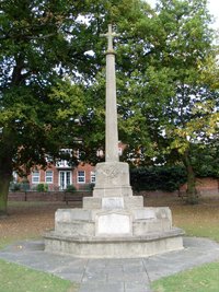 Epping war memorial © Epping Town Council, 2011